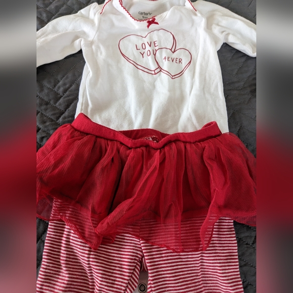 3/$20 Carter's Valentine's tutu outfit 9m - Picture 2 of 5